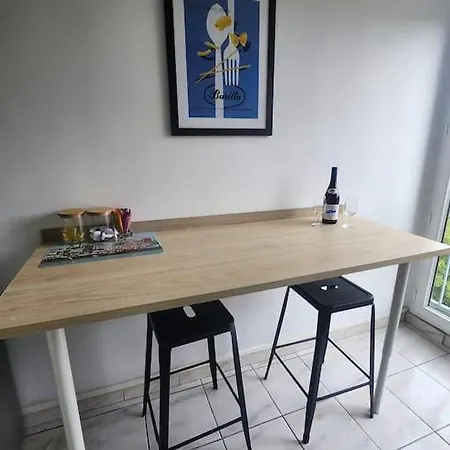 You To Belleville In ! Apartment *